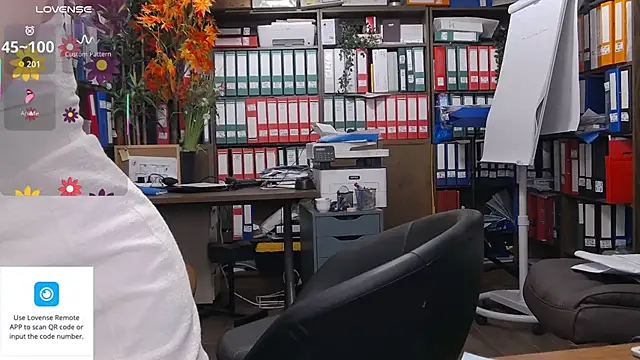 classyladyrellax live sex cam