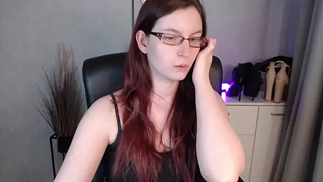 emmaxDelight's cam snapshot