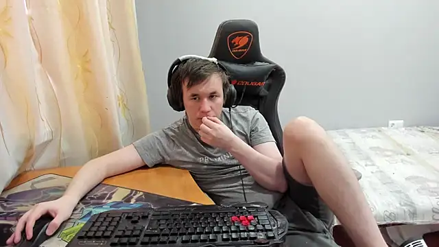 iliaskrislove live sex cam