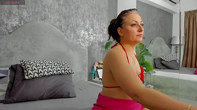 LisaCroft live sex cam