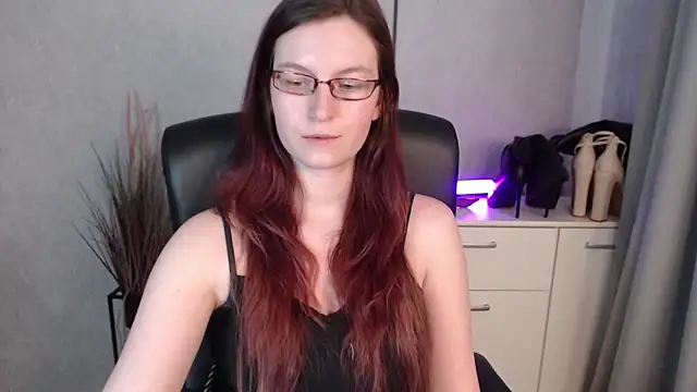 emmaxDelight's cam snapshot