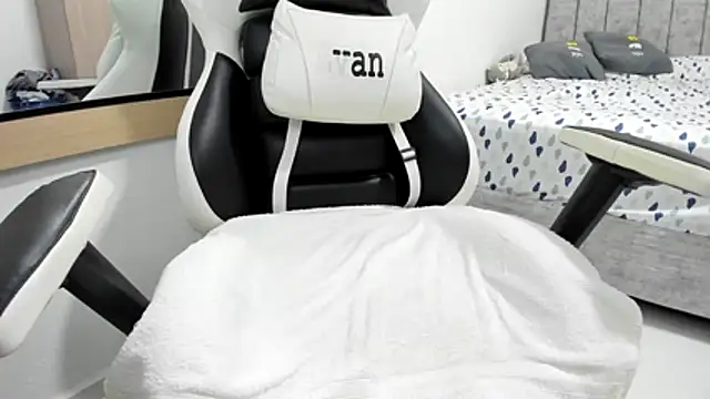 Valerioe live sex cam