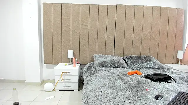 valery_slim18 live sex cam