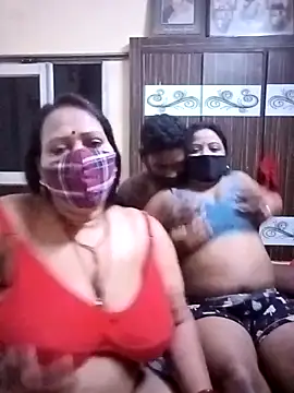 LoveOnStream's cam snapshot