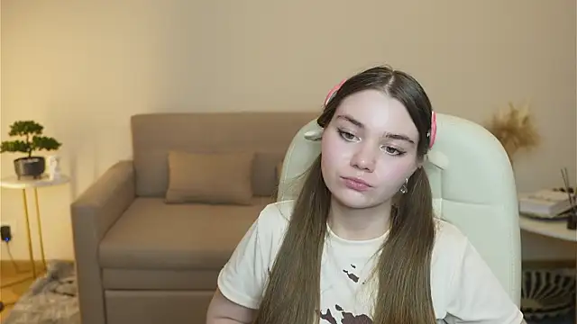 EdythOrwin's cam snapshot