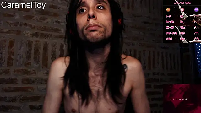 CaramelToy live sex cam
