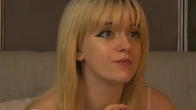 NyssaRaven's cam snapshot