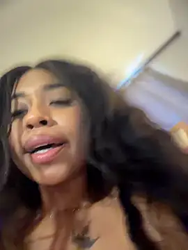 bella__honey live sex cam