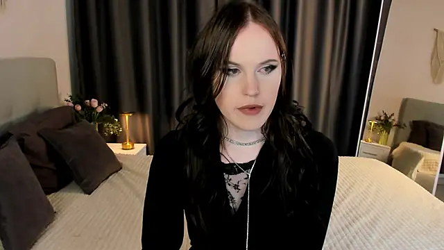 EffieMinki live sex cam