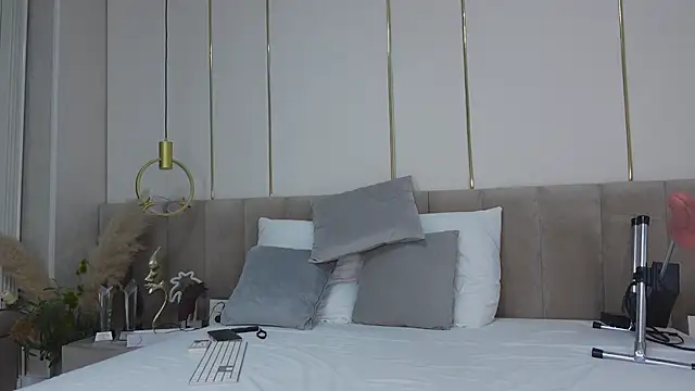 HaileyRoses live sex cam