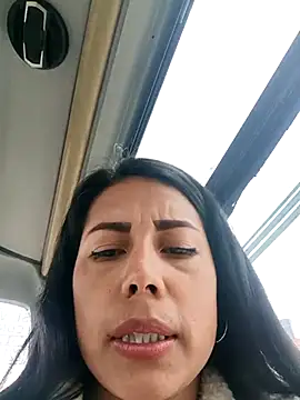 _andrea30 live sex cam