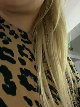 SonyaJoy's cam snapshot