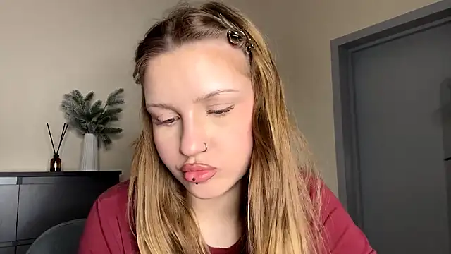 PledHoly's cam snapshot