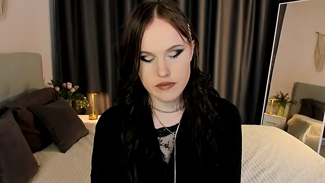 EffieMinki live sex cam