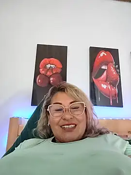 AlexxiaaMat live sex cam