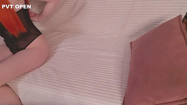 hlopushkahouse live sex cam