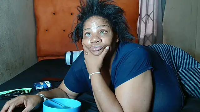 tinagiant live sex cam