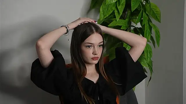 ElzaTuccillo's cam snapshot