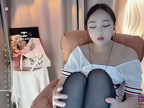 Lydia-668's cam snapshot