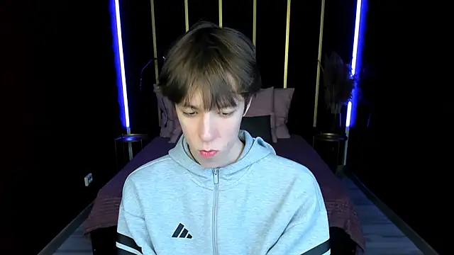 MarkBranston live sex cam