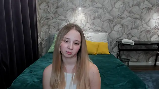 Esme_Brady's cam snapshot