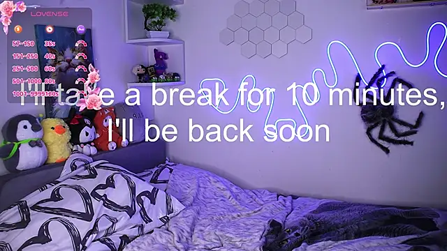 Emmie_shy live sex cam