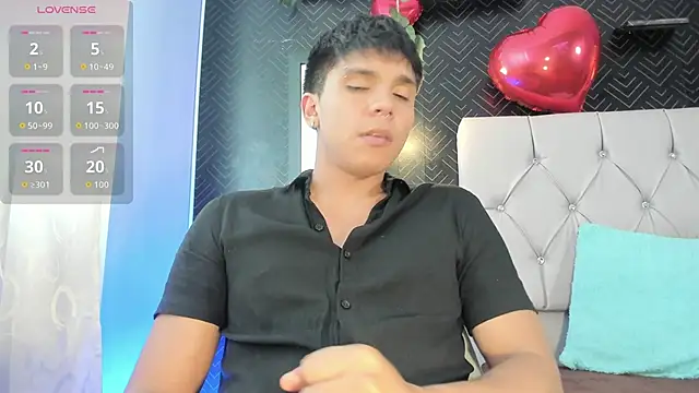 Thiago_Kozak live sex cam