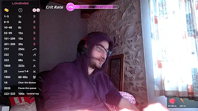 young_bear06's cam snapshot