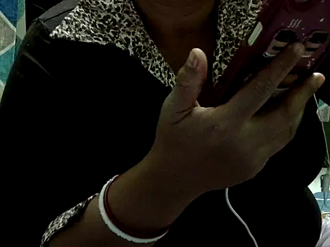 DAMINI98's cam snapshot