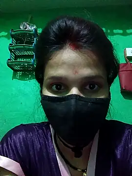 Hoty_girl_143's cam snapshot