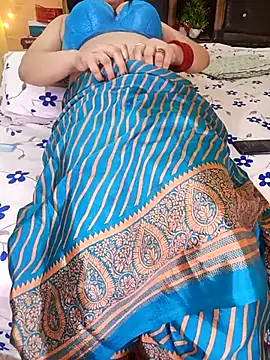 PRIYA_22's cam snapshot