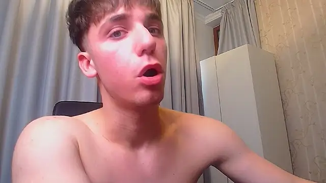 KellenWest live sex cam