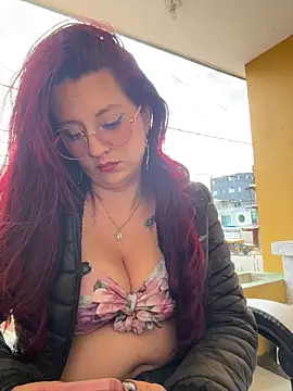 Zoe_firee's cam snapshot