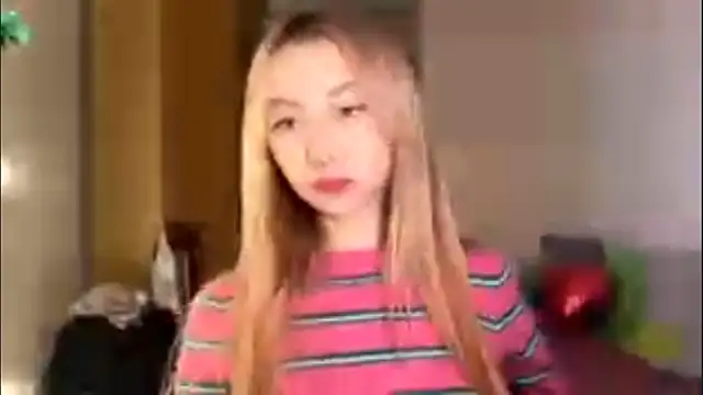 PinkTraible's cam snapshot