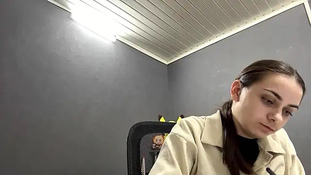 SarahHeadly's cam snapshot