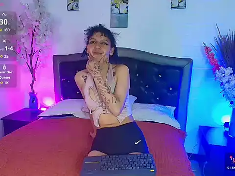 HannahBlue_'s cam snapshot