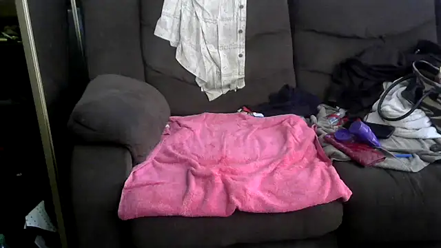 SassyCrystal77 live sex cam