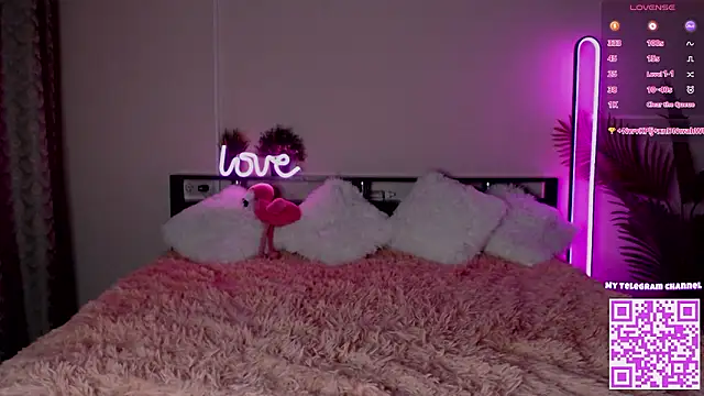 LizaBelle_'s cam snapshot