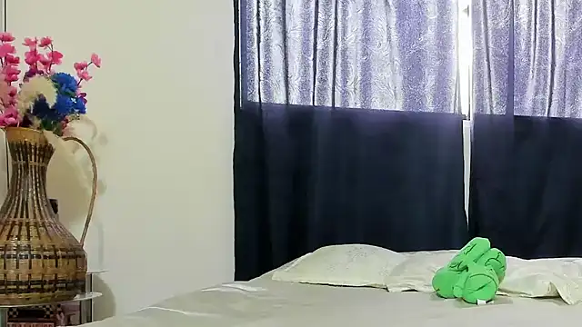 Latin_Mature975's cam snapshot