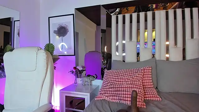 Cloee_Rainbow1 live sex cam