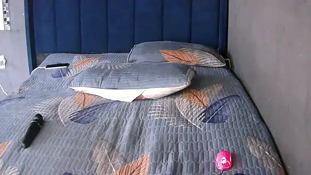 FREAKBARBIE02's cam snapshot