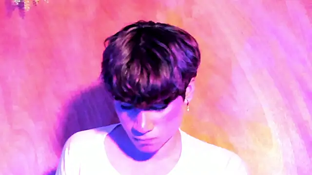 Leo_Glow live sex cam