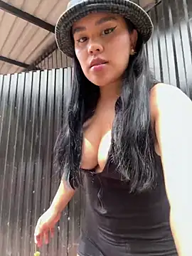 laure_torres live sex cam