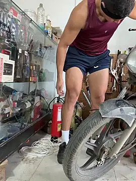 Paul22cm- live sex cam