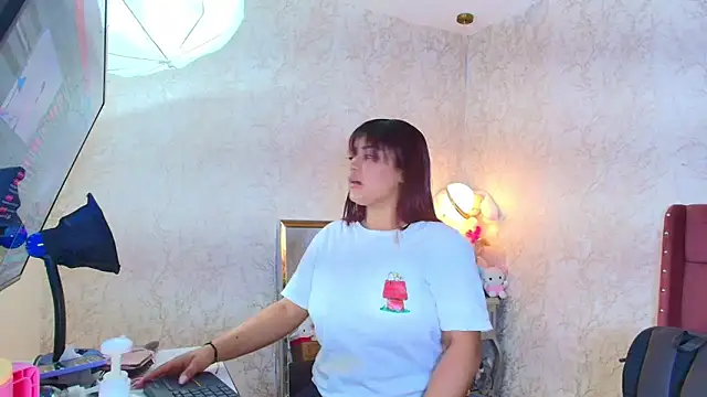 NicolleTaylor live sex cam