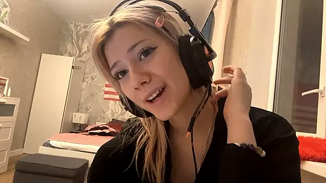 LadyFoxLove live sex cam