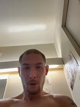 sexywhitedick@xh live sex cam