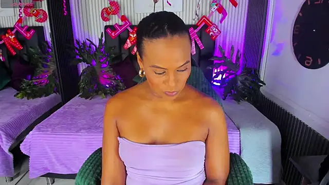 AriebonyBrooke live sex cam