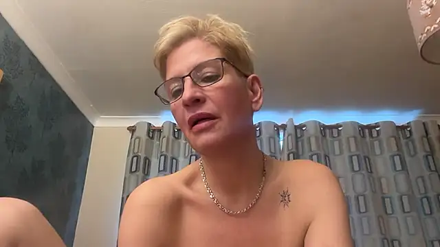 JennyHazel1 live sex cam