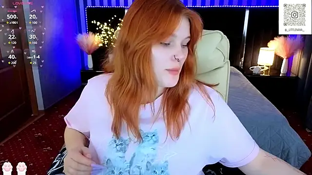 Clumsy_Nana live sex cam